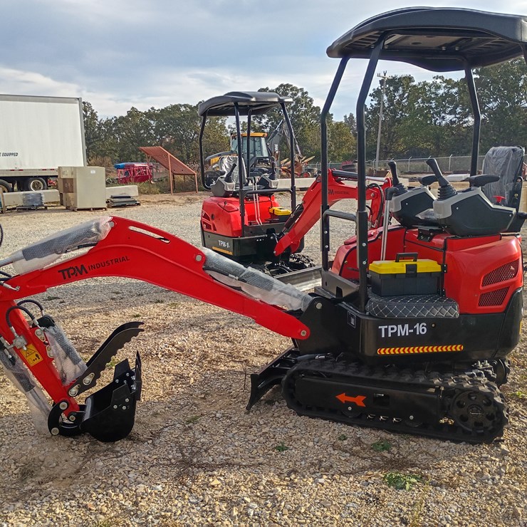 #L57-005 • 2025 TPM-16 Mini Excavator (gasoline)