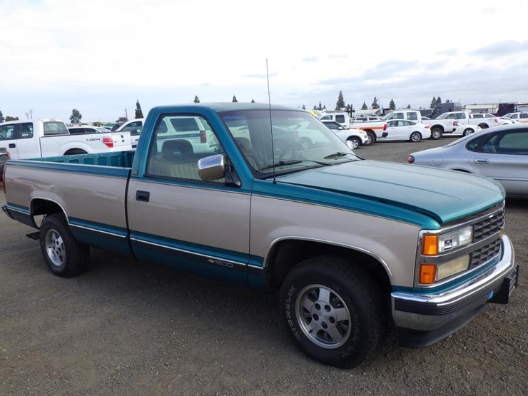 1993-chevrolet-1500-image-2