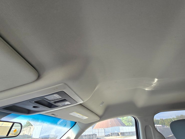 2020-ram-1500-classic-image-47