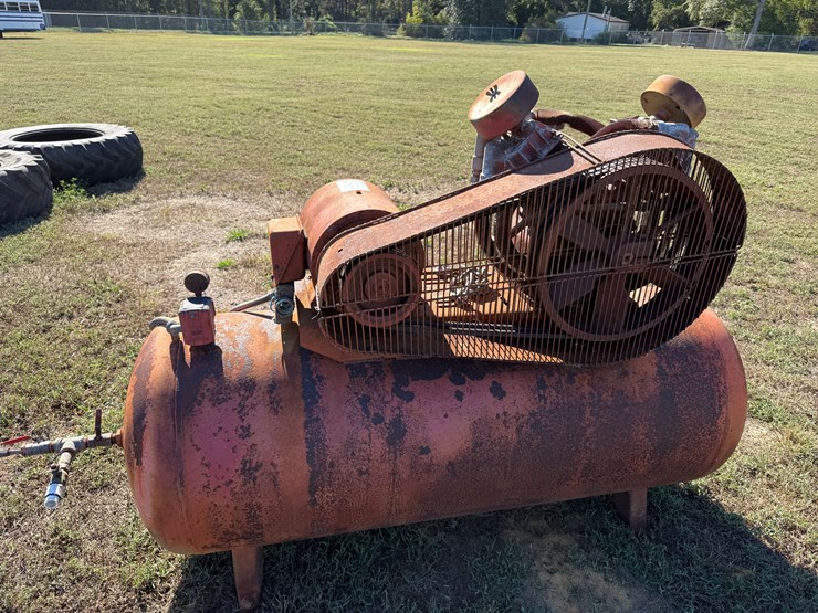 #31-•-#250-•-air-tank-with-compressor-motor-image-8