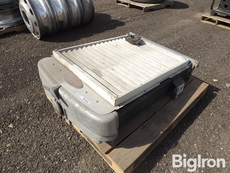 peterbilt-351-image-1