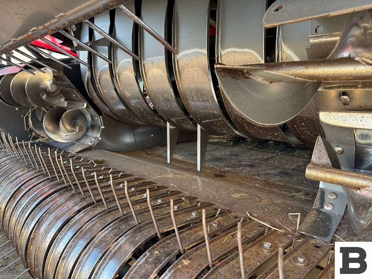 2012-massey-ferguson-2190-image-19