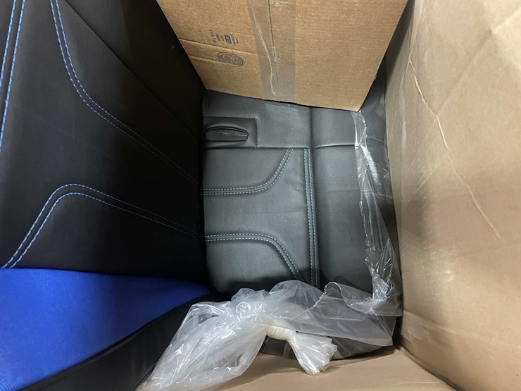 #8621-•-new-can-am-seat-(f)-image-16