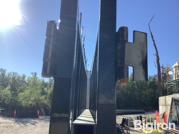 115"-steel-gates-image-20