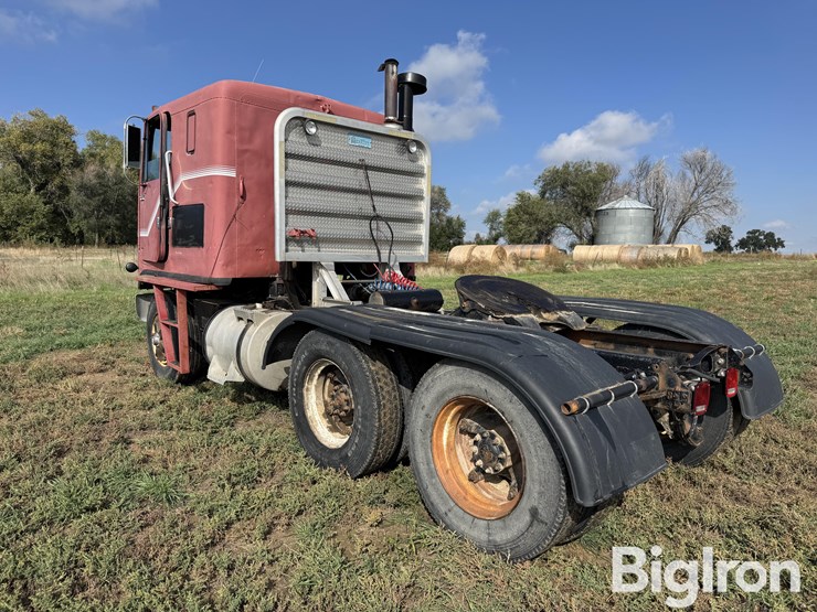 1975-gmc-astro-image-7