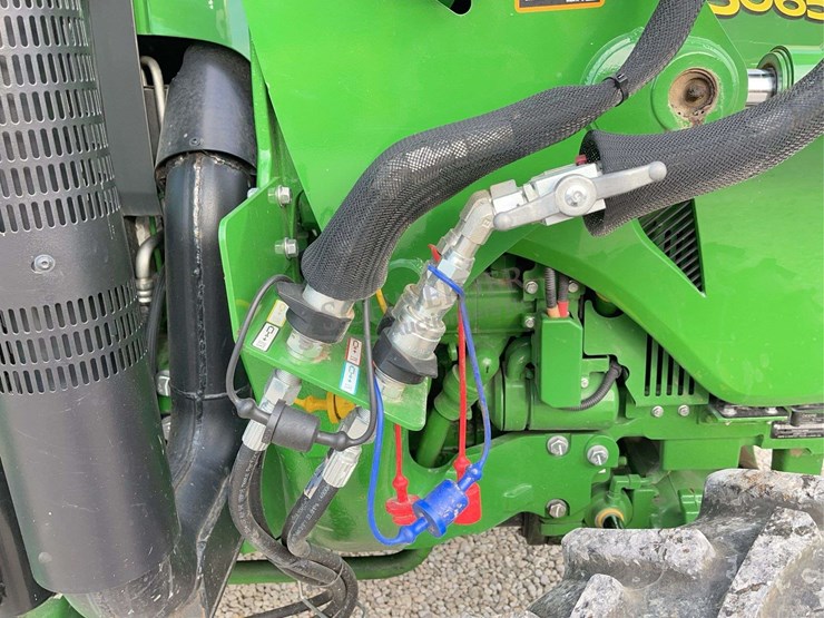 2022-john-deere-5065e-image-22
