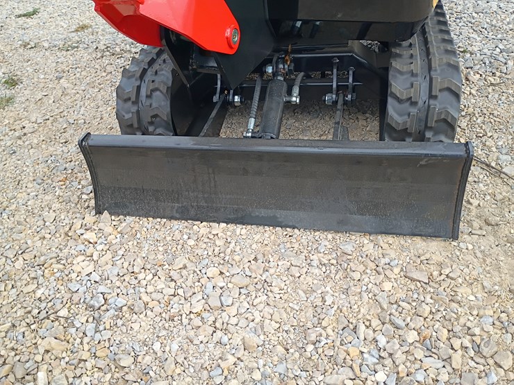 #l57-008-•-2025-tpm-16-mini-excavator-(gasoline)-image-9