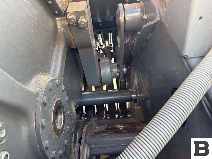 2015-massey-ferguson-2290-image-17