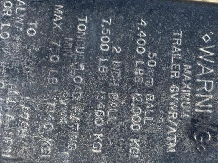 2011-unknown-trailer-image-42