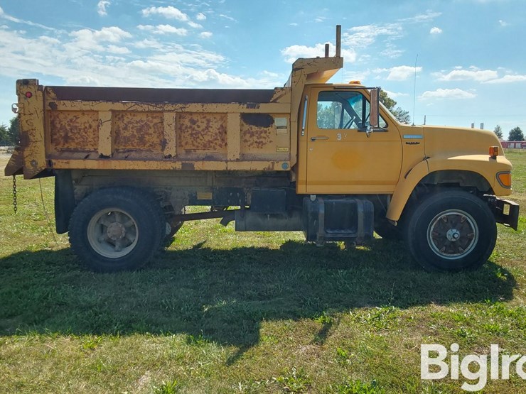 1997-ford-f800-image-4