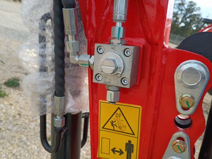 #l57-006-•-2025-tpm-16-mini-excavator-(gasoline)-image-19