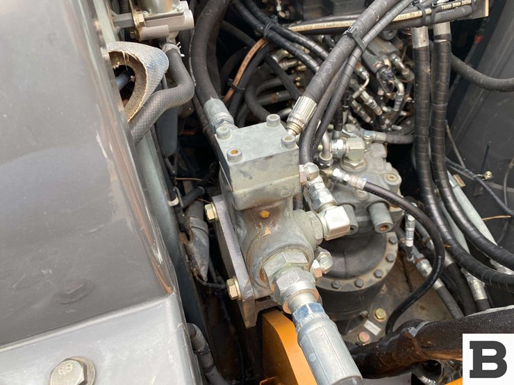 2016-case-cx160d-image-60