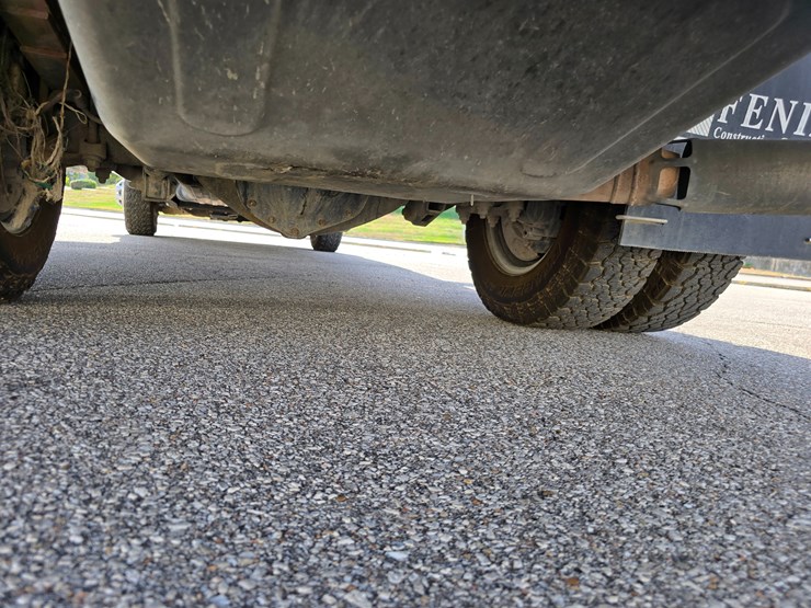 2017-gmc-sierra-3500-image-82