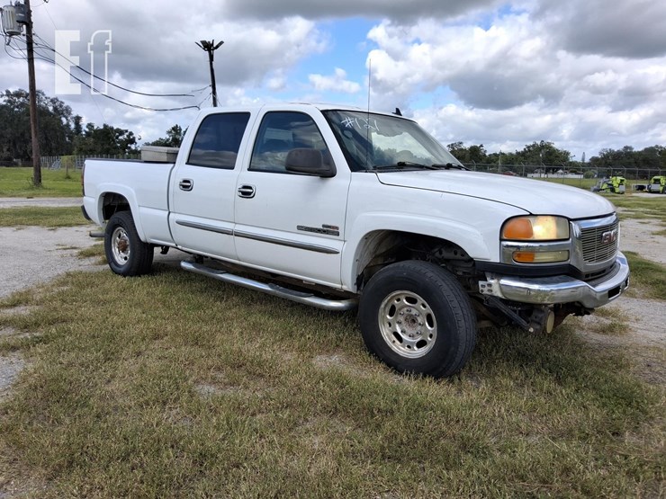 2006-gmc-sierra-2500hd-image-4
