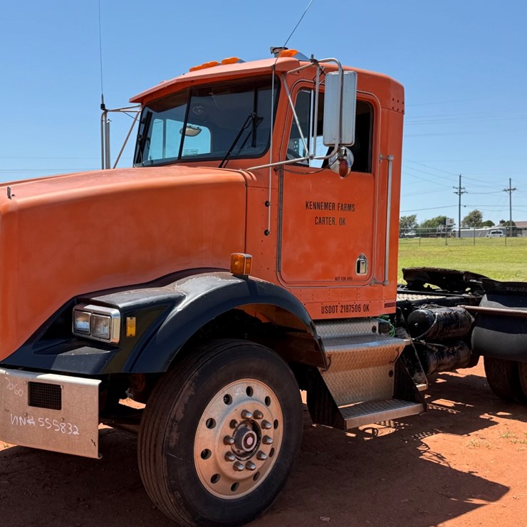 1990 KENWORTH T400