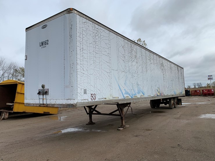 #1379-•-1995-strickland-semi-trailer-(has-wi-title)-(located-in-green-bay,-wi)-image-1
