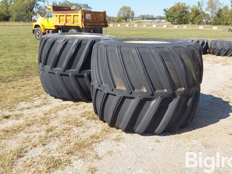 firestone-flotation-23-deep-tread-38x50.00x32-floater-tires-&-rims-image-1