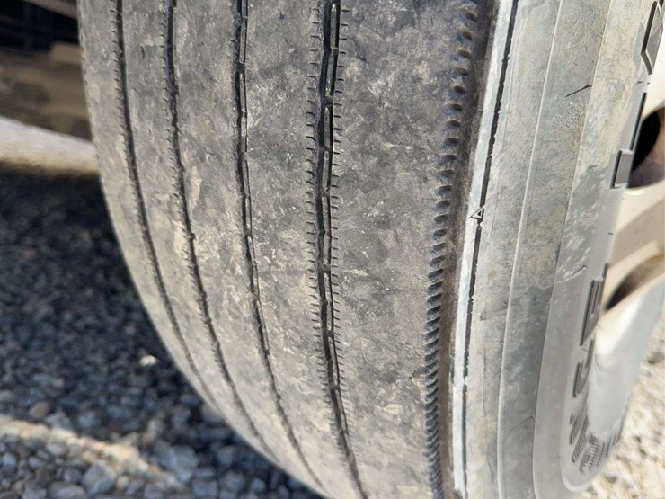 2017-peterbilt-579-image-85