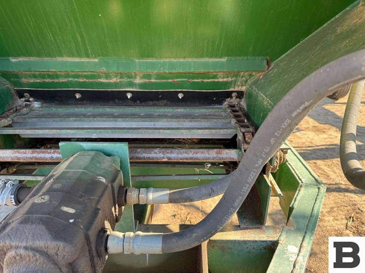 g&r-ag-products-compost-spreader-image-17