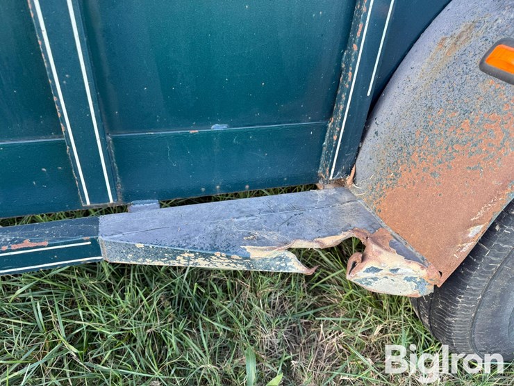 2000-titan-trailer-image-19