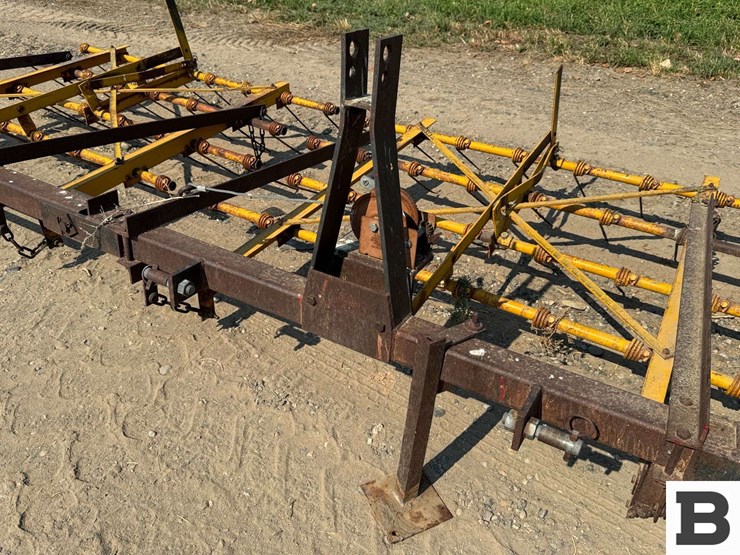 custom-3-section-tine-harow-image-8