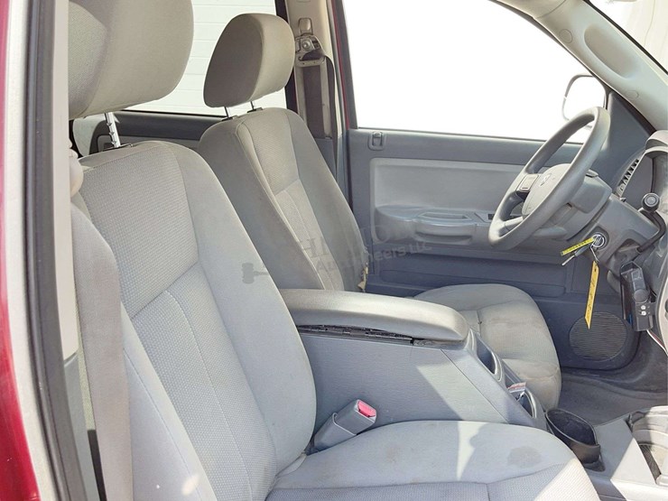 2006-dodge-dakota-image-39