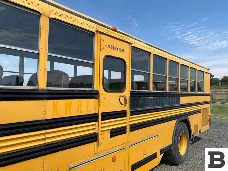 2003-bluebird-all-american-image-14