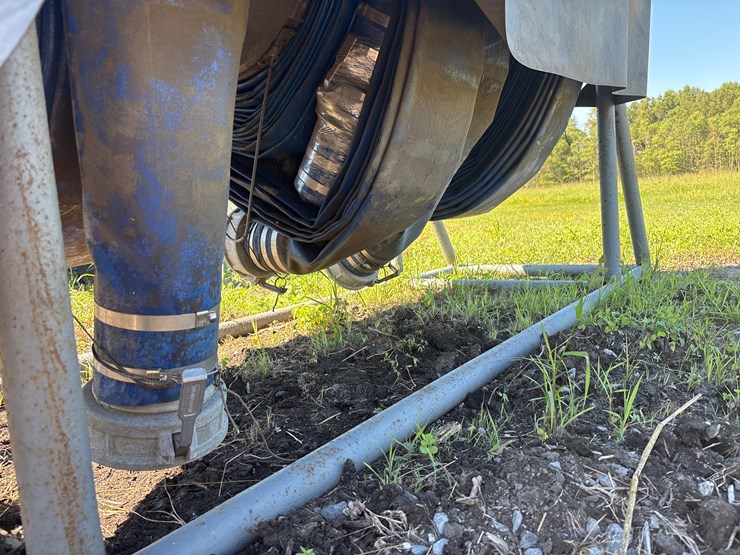 #118-•-lot-with-hose-rack-and-hoses-image-2