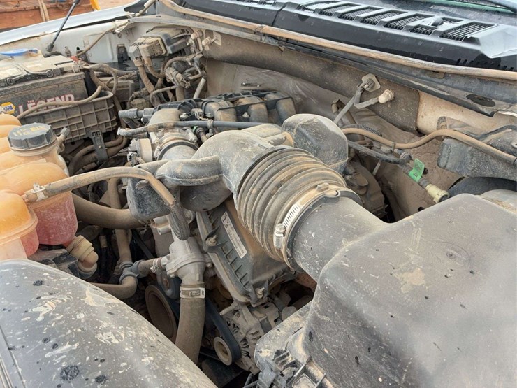 2016-ford-f150-xl-image-14