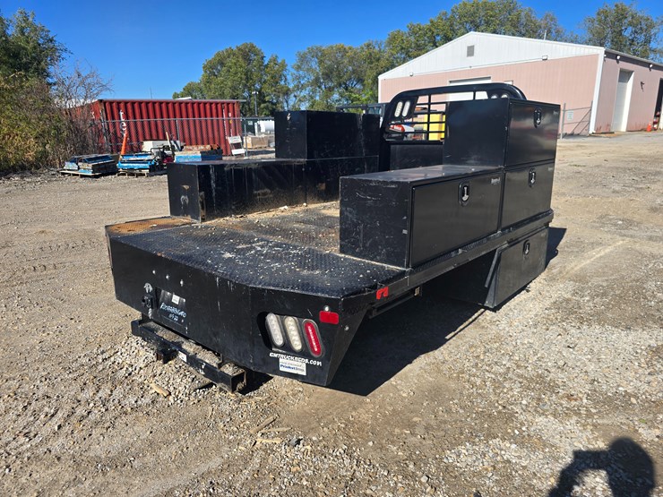 #22362-•-contract-manufacturer-pickup-truck-bed-image-16