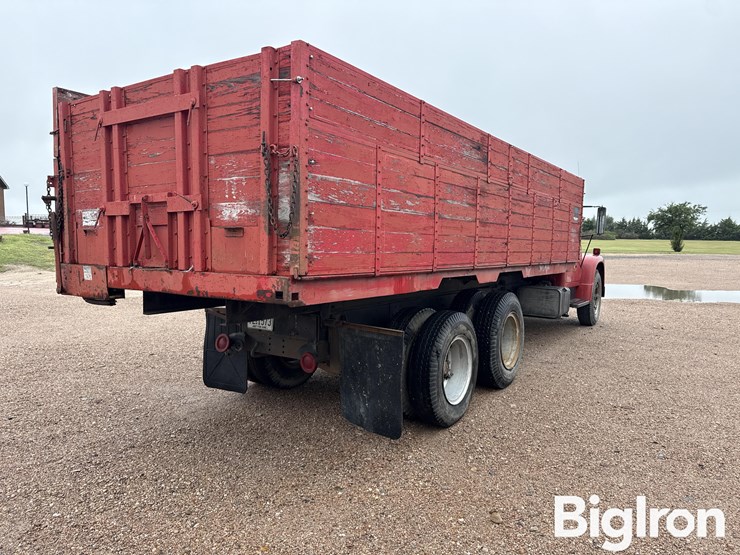 1971-international-loadstar-image-5