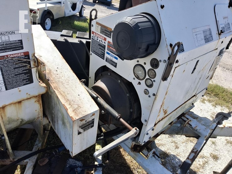 2011-altec-dc1317-image-11