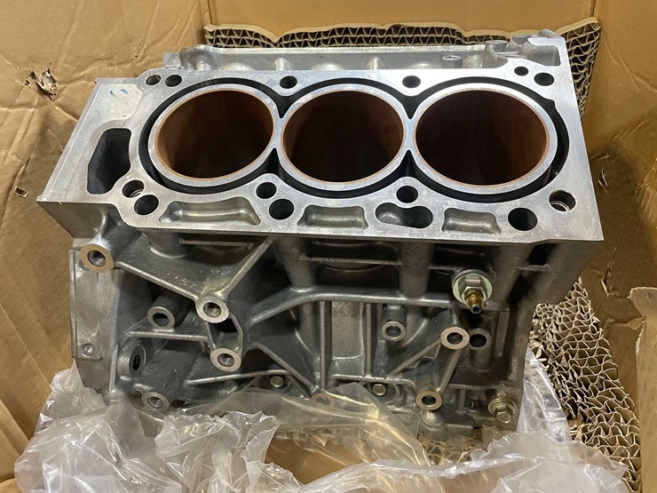 #8604-•-acura-tl-engine-block-(pr7)-image-9
