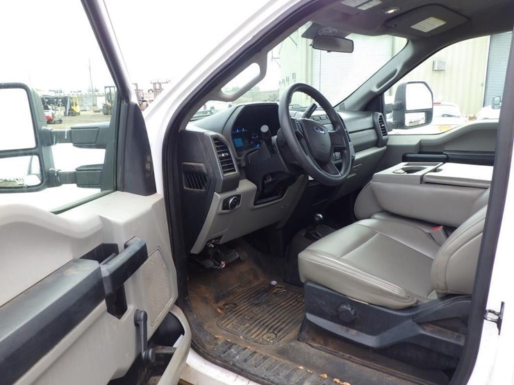 2017-ford-f350-image-5