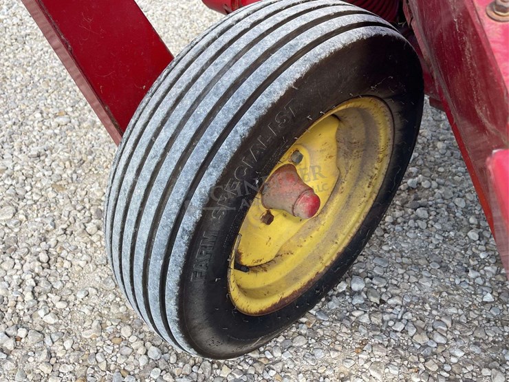 new-holland-472-image-27