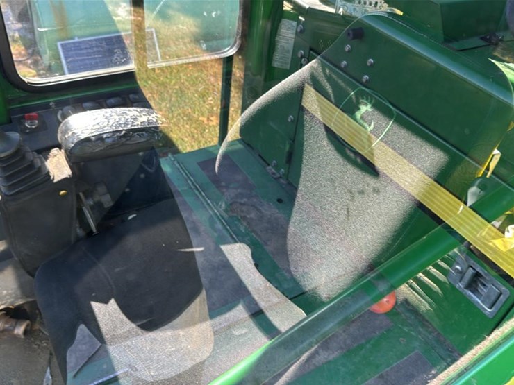 2015-deere-437d-image-49