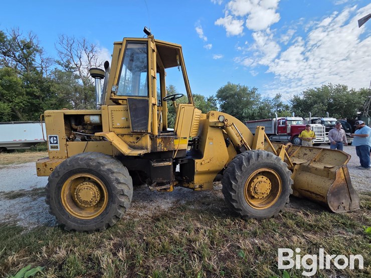 1975-caterpillar-920-image-4