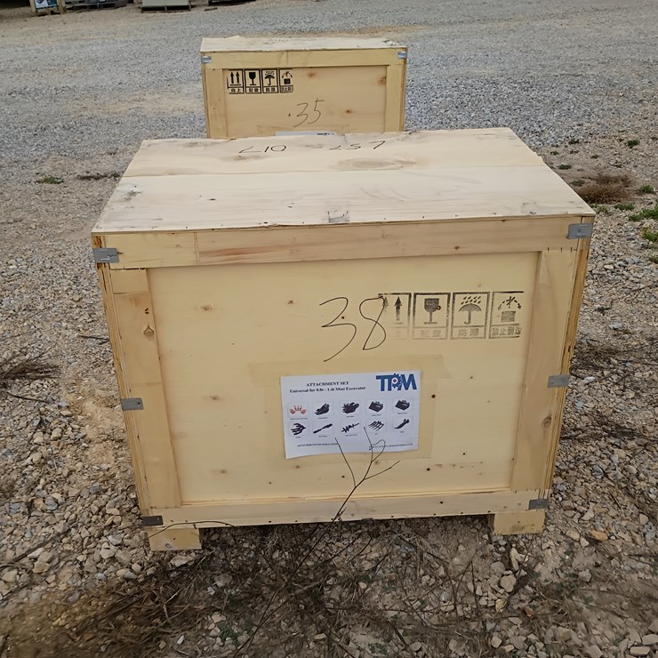 #L57-017 • TPM Mini Excavator Attachment Set