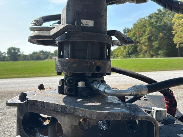 2003-timberpro-tf820e-image-26