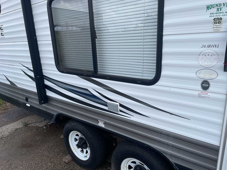 #1378-•-2015-salem-cruise-lite-camper-(no-title)-(of)-image-22