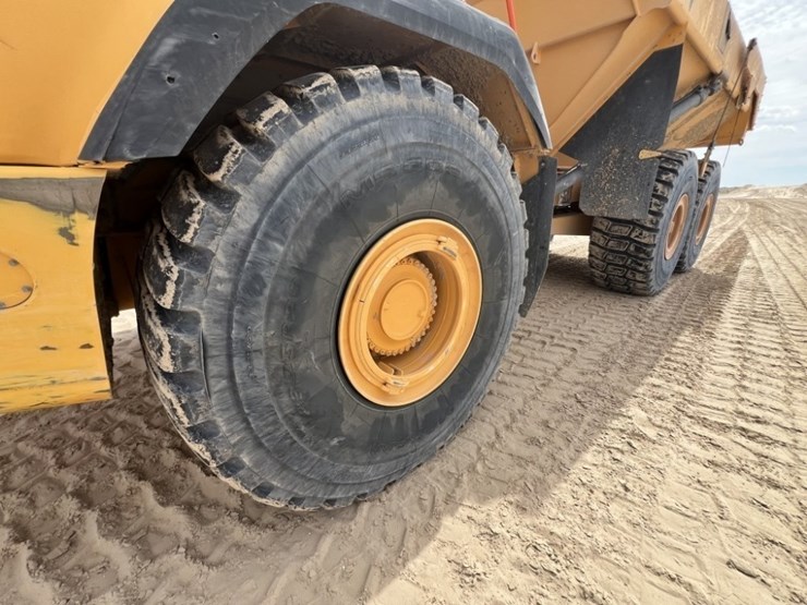 2021-volvo-a60h-image-8