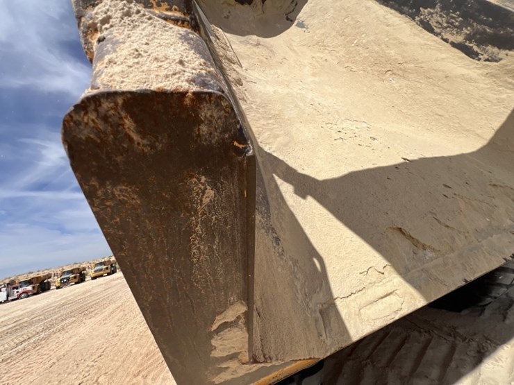 2020-volvo-a60h-image-35