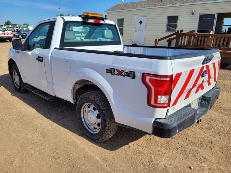 2017-ford-f150-image-4