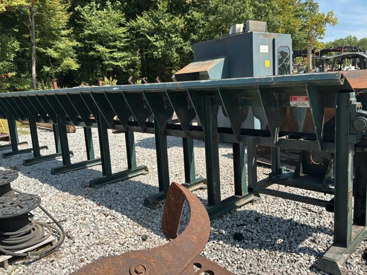 #4452-•-mellott-log-trough-image-3