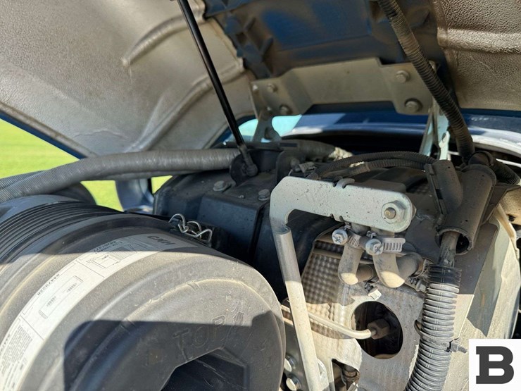 2014-new-holland-t4.105-image-48