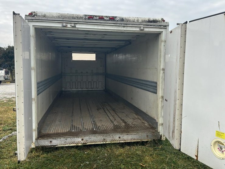 #2250-•-johnson-enclosed-trailer-image-5