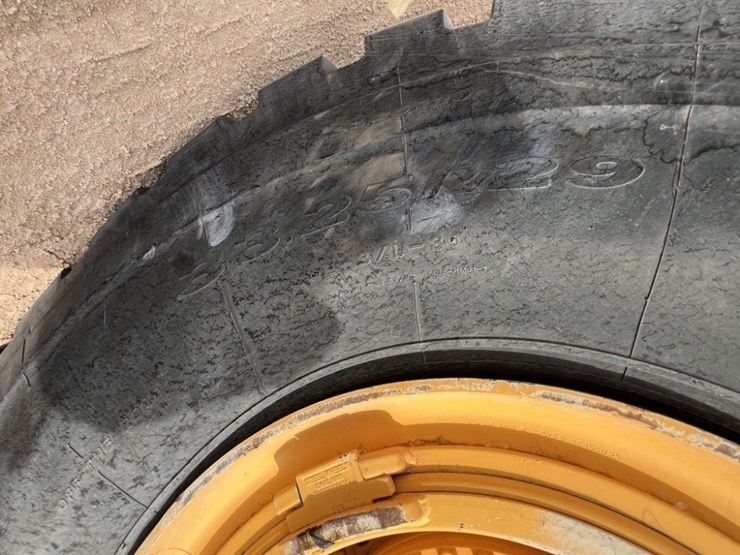 2020-volvo-a60h-image-11