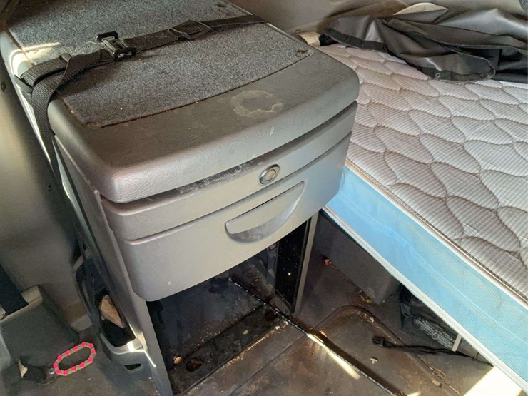 2017-international-prostar-image-26