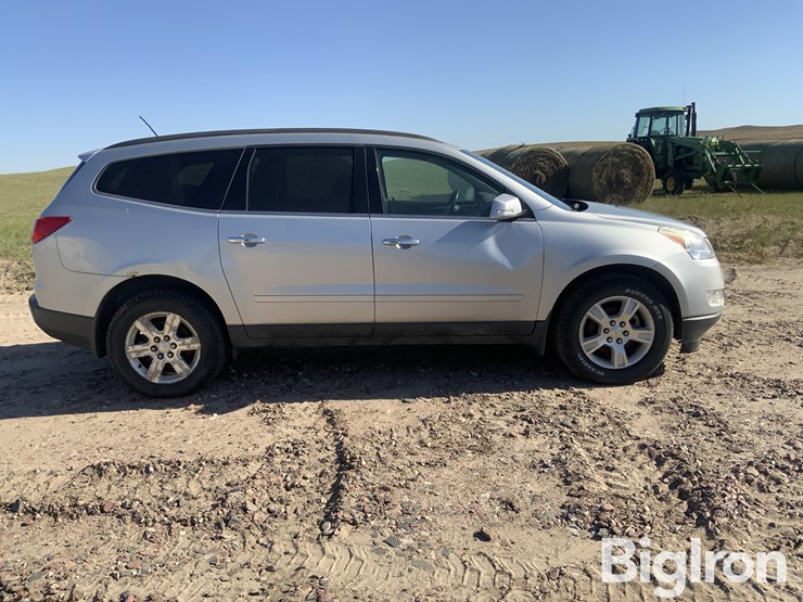 2012-chevrolet-traverse-image-4