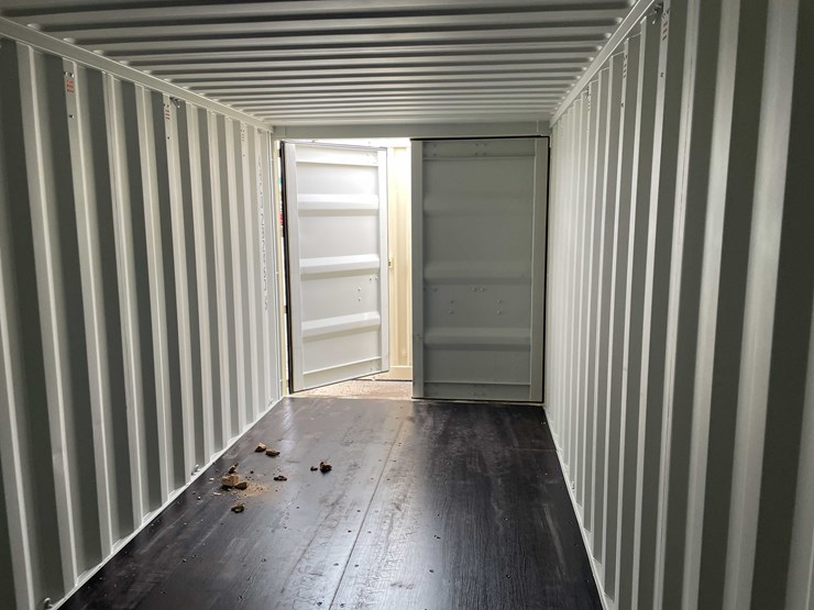 #1385-•-20'-shipping-container-(of)-image-20